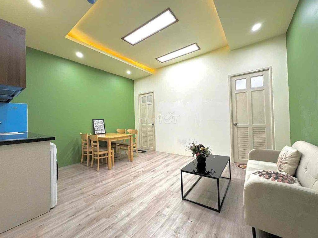 cần pass phòng gấp hợp đồng còn 5 tháng