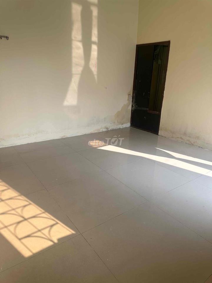 phòng sạch sẽ thoáng mát