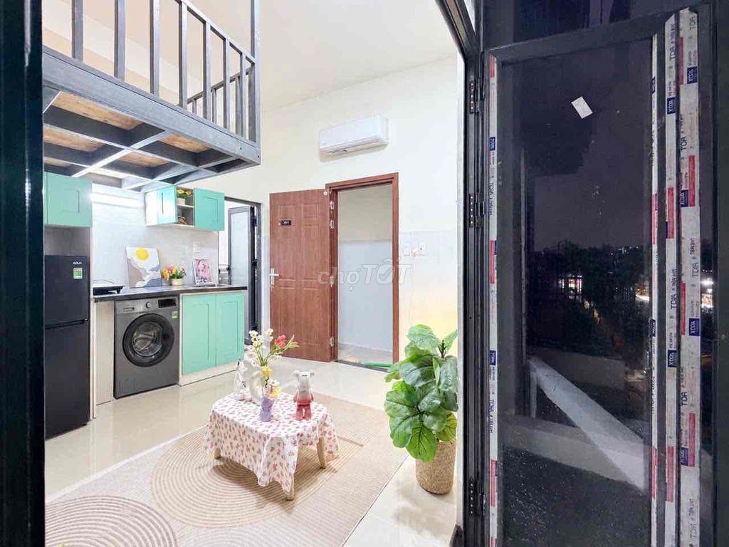 Phòng gác ban công mới xây 100% free tiền nhà tháng 10