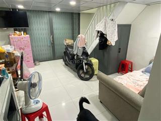 Nhà bán chỉnh chủ gần ngã tư tô ký