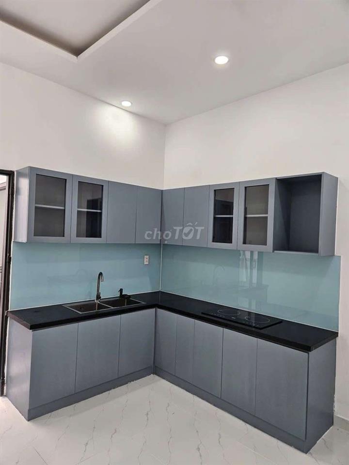 NHÀ 4 TẦNG SÁT QUẬN 7 - ÔTÔ 7 CHỖ NGỦ TRONG NHÀ,CHI
