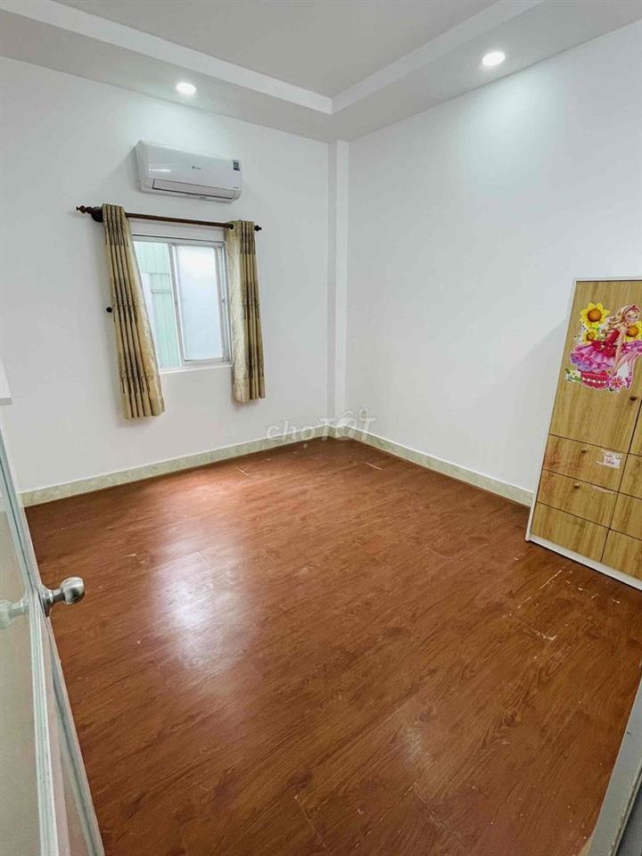 cho thuê nhà nguyên căn hẻm ô tô