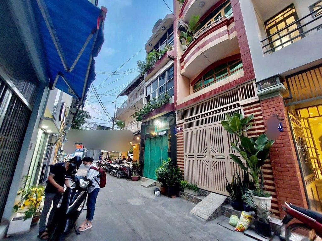 Cần bán gấp nhà xe hơi tận cửa.