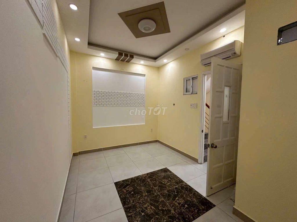 Nhà đẹp trung tâm phú nhuận 