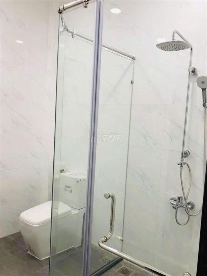 Cho thuê nhà MT 77B Ni Sư Huỳnh Liên, Phường 10, Quận Tân Bình