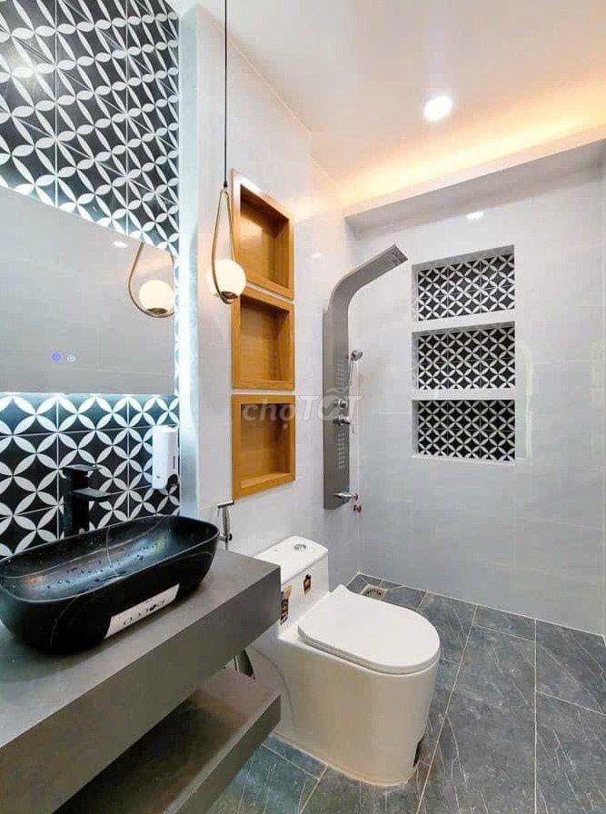 Cho thuê nhà HXH 133/2A Hoà Hưng, Phường 12, Quận 10