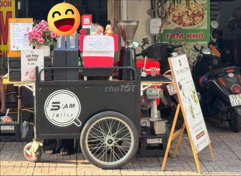Cho thuê vỉa hè kinh doanh
