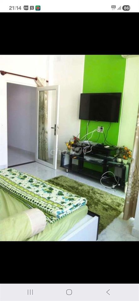 Nhà đúc kiên cố