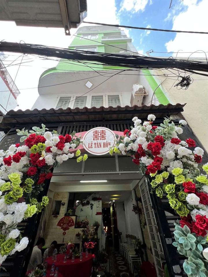 Nhà đúc kiên cố