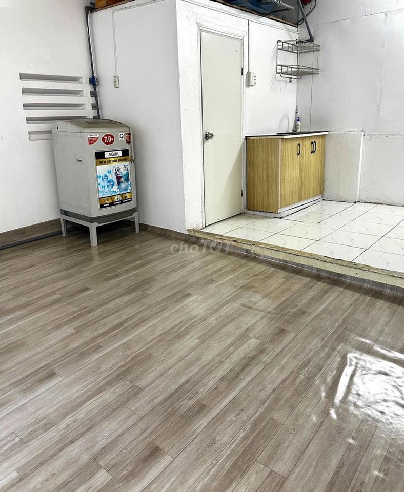 CHO THUÊ PHÒNG NGAY CẦU VƯỢT CÂY GÕ Q11