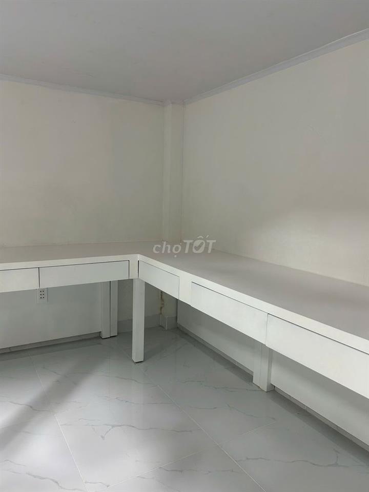 Dorm mới xây gần UEH csB, BKU, UMP, PNTU
