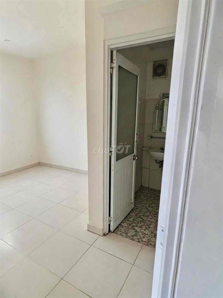 Chính chủ cho thuê căn hộ 2pn, 2wc. Xem nhà vô ngay