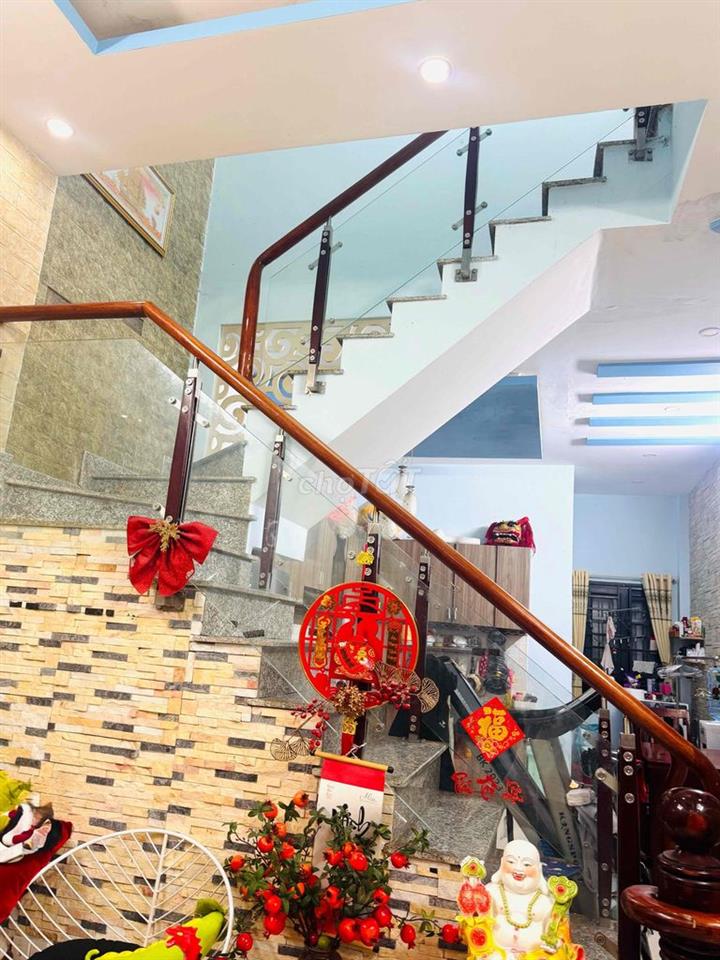 bán nhà thạnh lộc