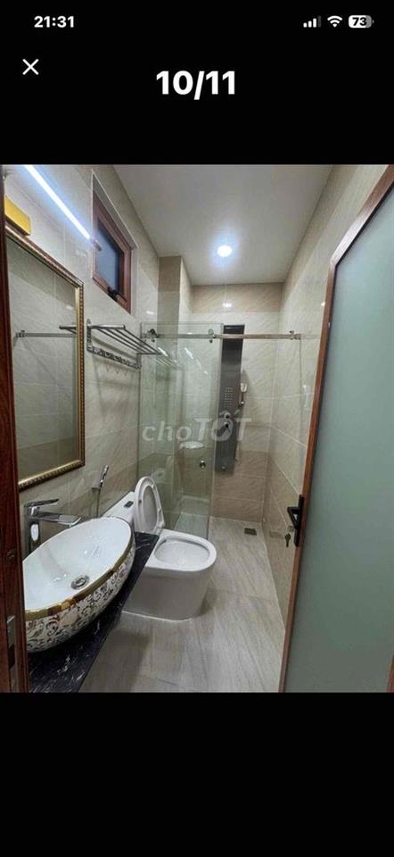 bán nhà mặt tiền Thạnh Lộc, có sân