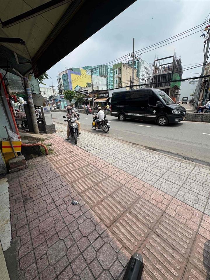 Cho thuê mặt bằng trc nhà bán buổi sáng , trưa , chiều , tối