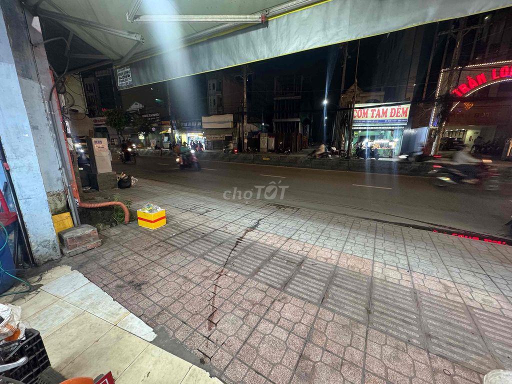 Cho thuê mặt bằng trc nhà bán buổi sáng , trưa , chiều , tối