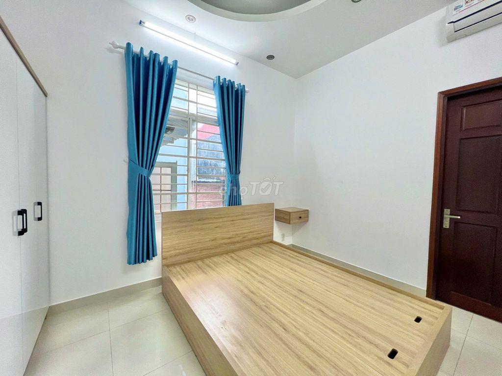 TRỆT - PHÒNG 3 GIAN QUẬN 4
