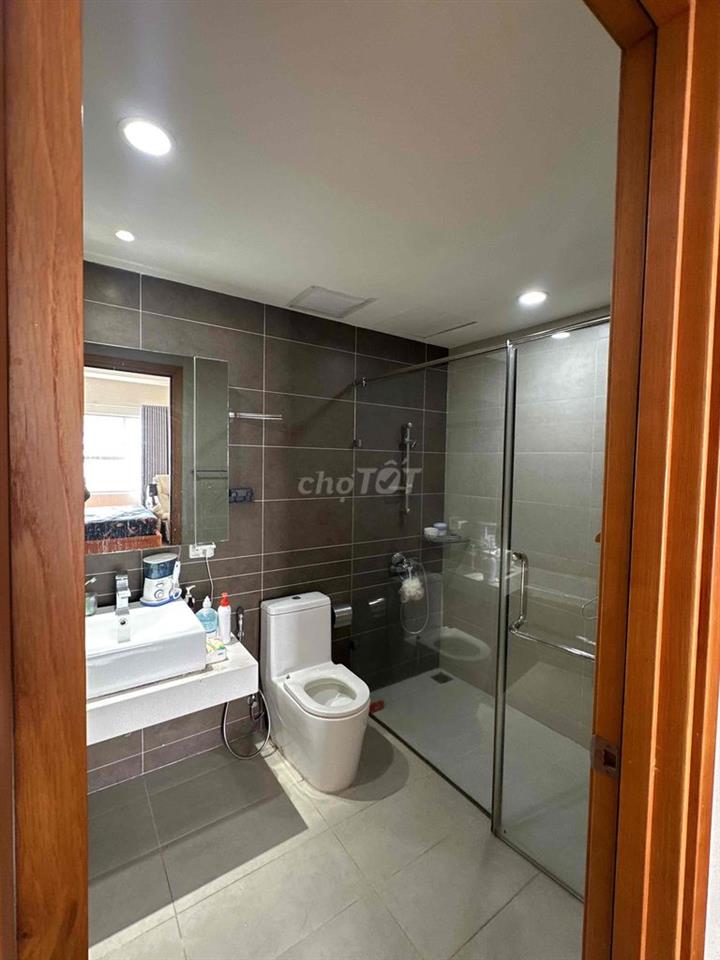 Cho thuê căn hộ Sunrise City Central, View Hướng q1 Landmark 81