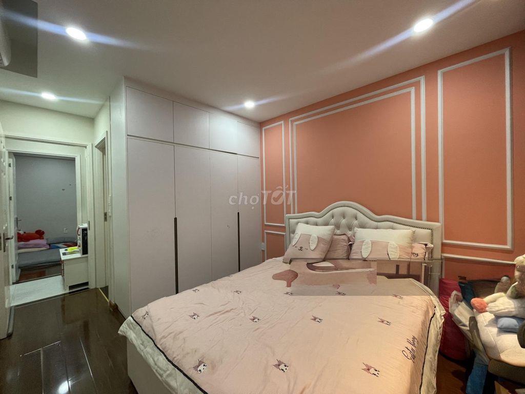Bán gấp căn hộ Orchard Park View 85m2 3PN 7.65 tỷ liền kề sân bay TSN
