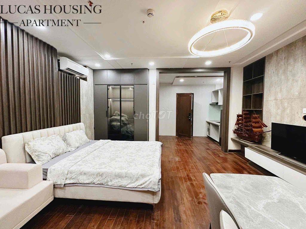 Căn hộ gần sân bay tách bếp