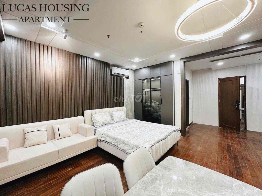 Căn hộ gần sân bay tách bếp