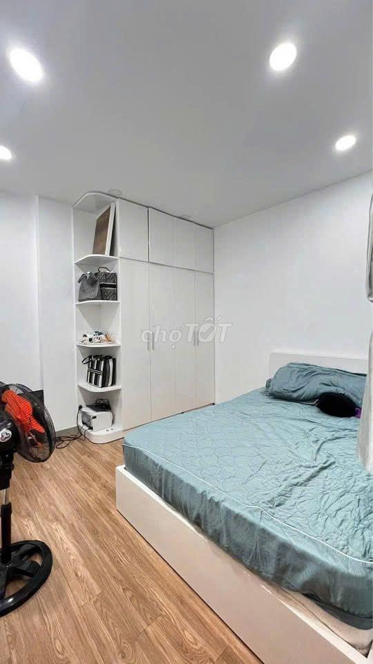 Carillon 1-Hoàng Hoa Thám, 2PN đầy đủ nội thất, giá 14,5 tr/th