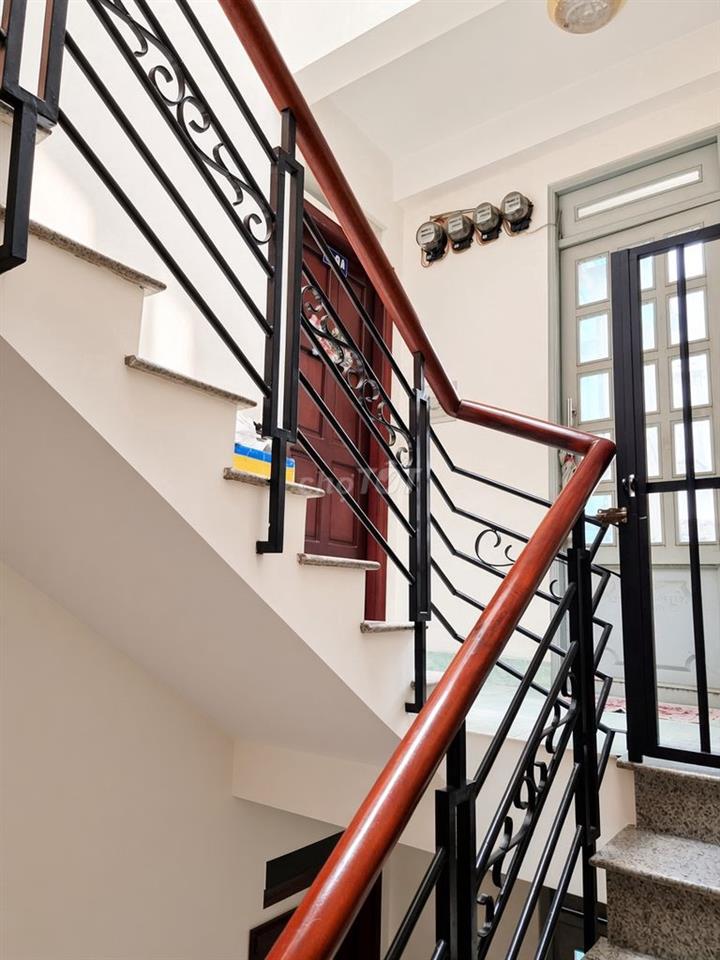 Chính chủ bán nhà diện tích lớn hẻm 21 Trường Sơn cạnh T1 Tân Sơn Nhất