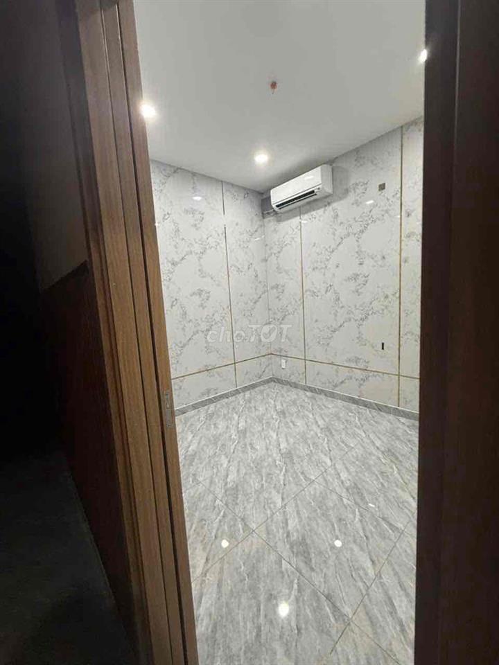 bán nhà lê trọng tấn