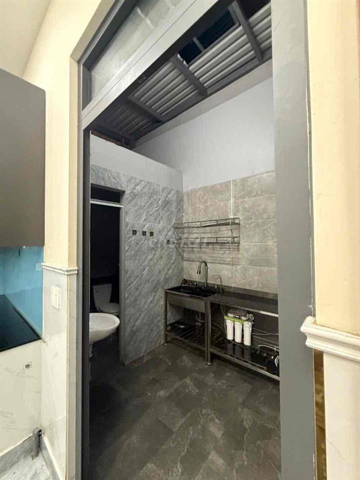 bán nhà lê trọng tấn
