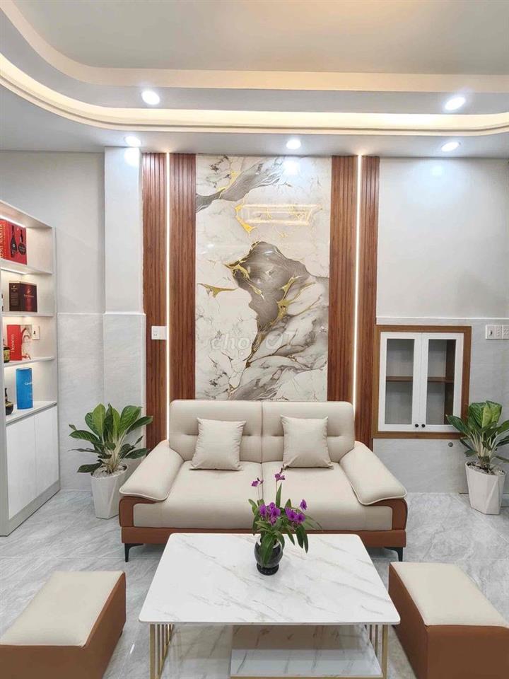 Nhà hẻm Lê Ngã cách MT 2 căn
