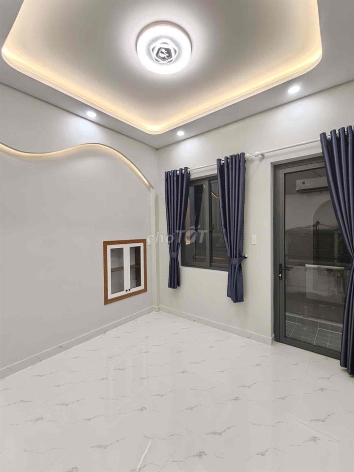 Nhà hẻm Lê Ngã cách MT 2 căn