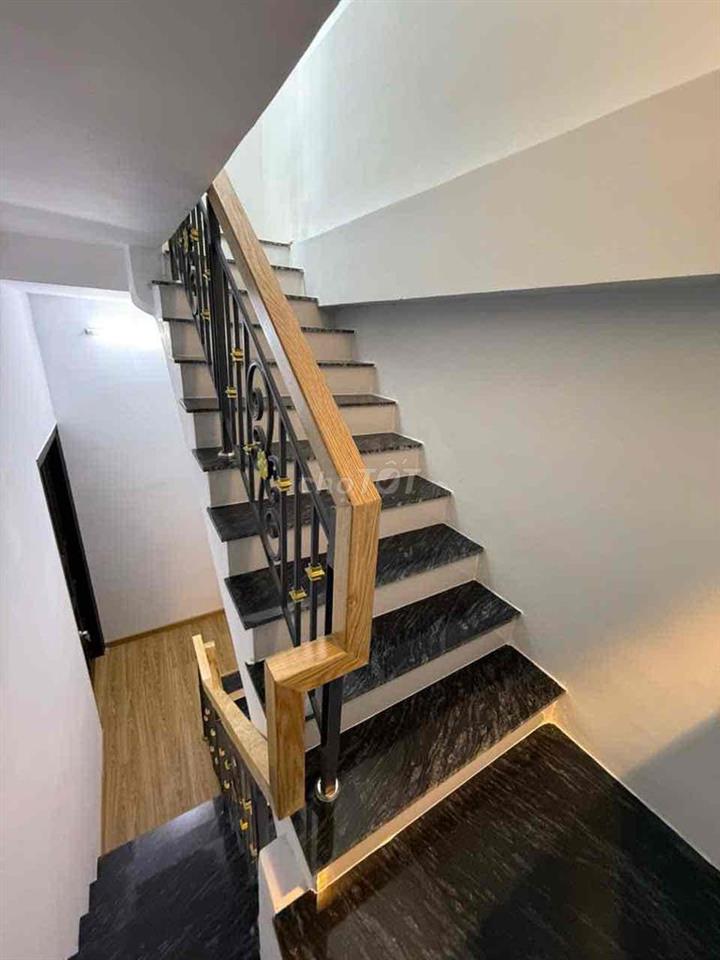 Siêu Hiếm cần bán NHÀ MỚI 1 trệt 2 lầu Sân Thường 68m2