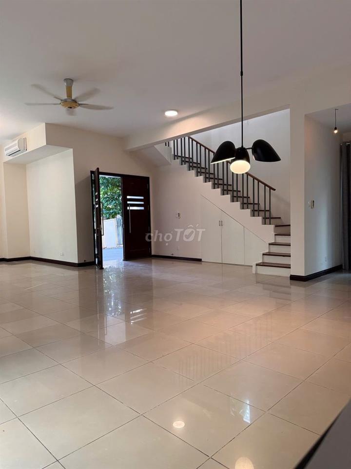 CHO THUÊ VILLA RIVIERA COMPOUND ĐẲNG CẤP 5PN 500m2 DTSD