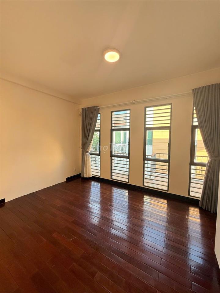 CHO THUÊ VILLA RIVIERA COMPOUND ĐẲNG CẤP 5PN 500m2 DTSD