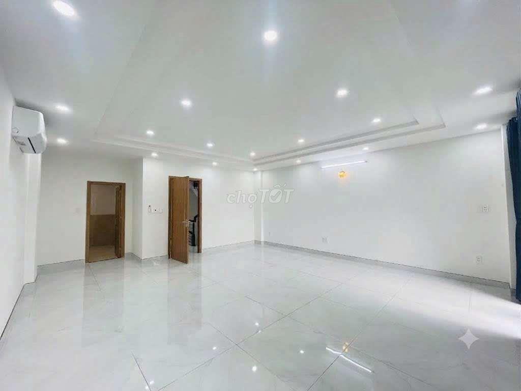Nhà Phố Lakeview City Trống Suốt 4PN 5WC Nội Thất Cơ Bản 30Triệu