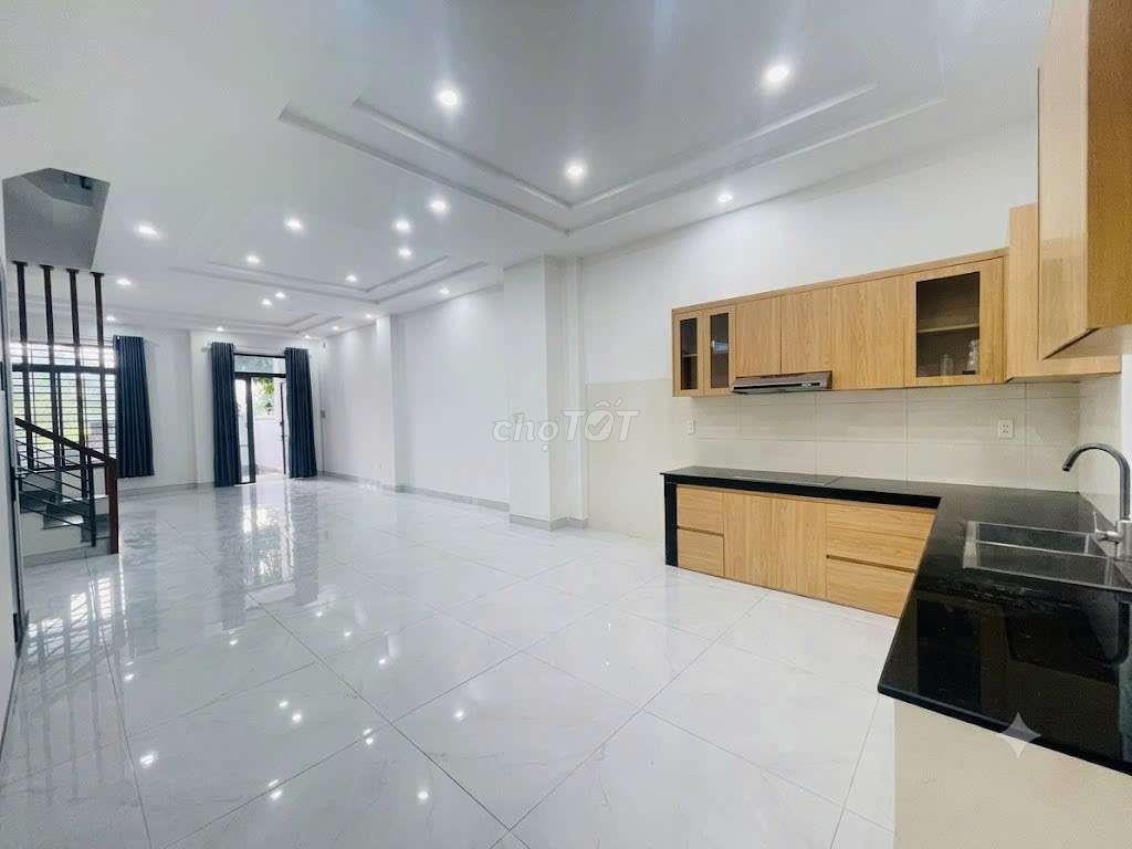 Nhà Phố Lakeview City Trống Suốt 4PN 5WC Nội Thất Cơ Bản 30Triệu