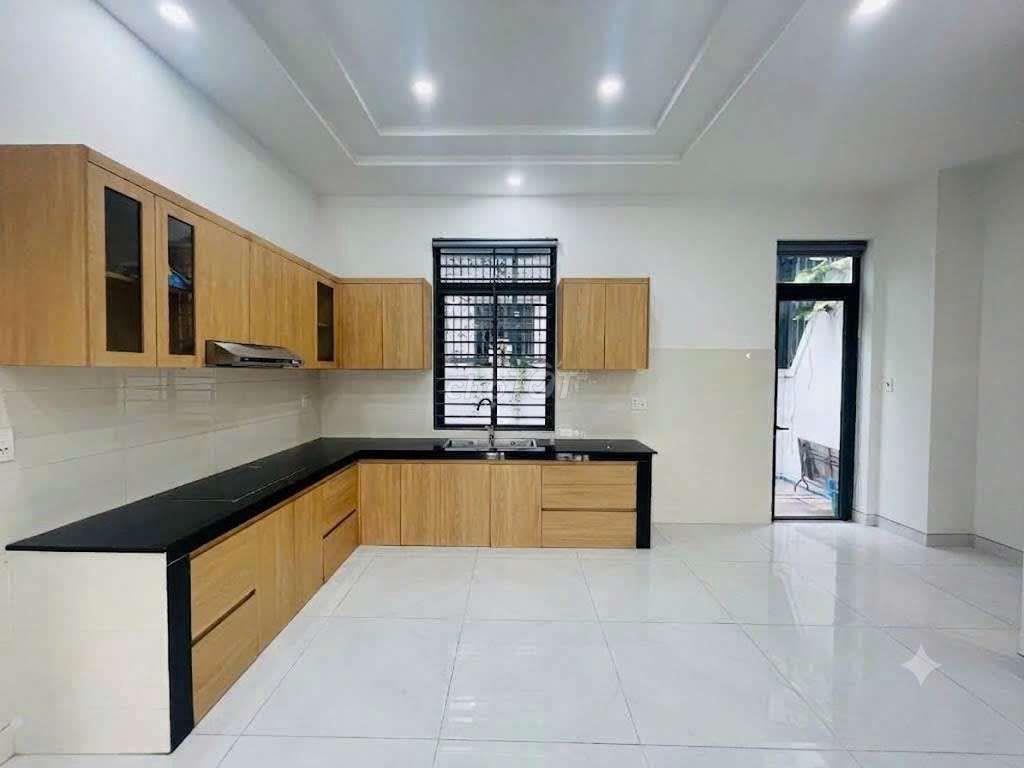 Nhà Phố Lakeview City Trống Suốt 4PN 5WC Nội Thất Cơ Bản 30Triệu
