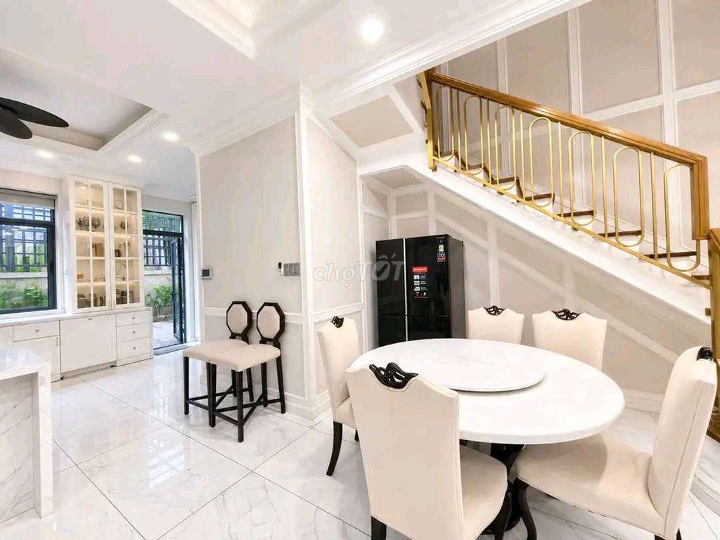 Góc Nhà Phố Lakeview City 2M Hong Sân Vườn  Full Nội Thất 4PN 5WC 45 
