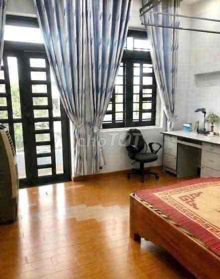 Khu Bên Sông cho thuê nhà 4 Tầng 4Pn 4Wc , hẻm tải khu dân cư đẹp