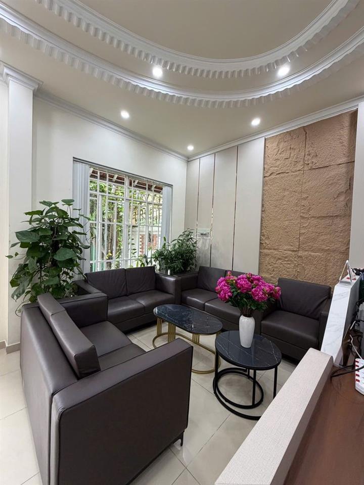 Q2- CHO THUÊ VĂN PHÒNG LẦU 3 – DT72m²-CÓ SẴN NT