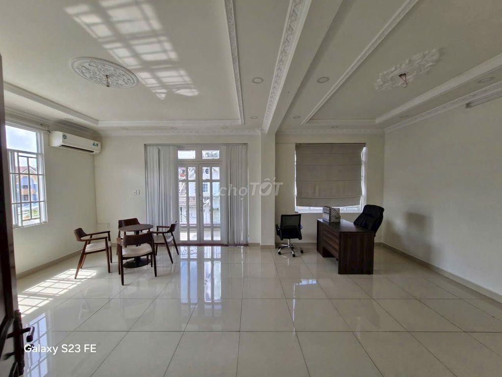 Q2- CHO THUÊ VĂN PHÒNG LẦU 3 – DT72m²-CÓ SẴN NT