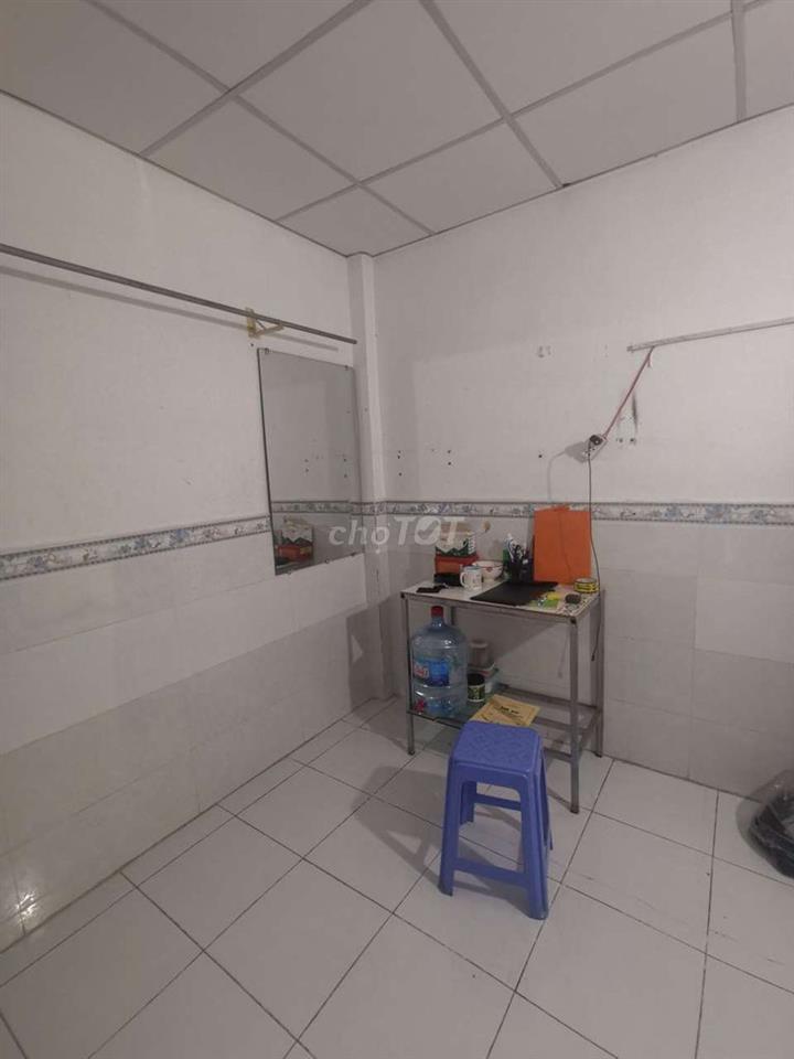 pass phòng giá rẻ kv gần cầu vượt sóng thần