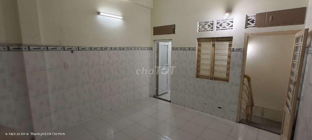 cho gia đình thuê nhà nguyên căn liền kề 1 trệt 2 lầu