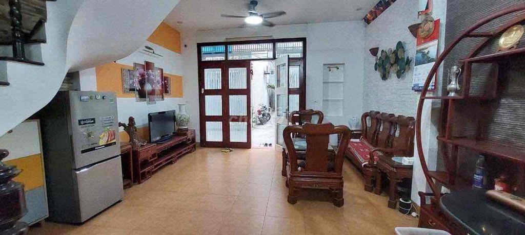 CHO THUÊ NHÀ NGUYÊN CĂN, NGÔ GIA TỰ, VIỆT HƯNG, 40M2, GIÁ 10tr
