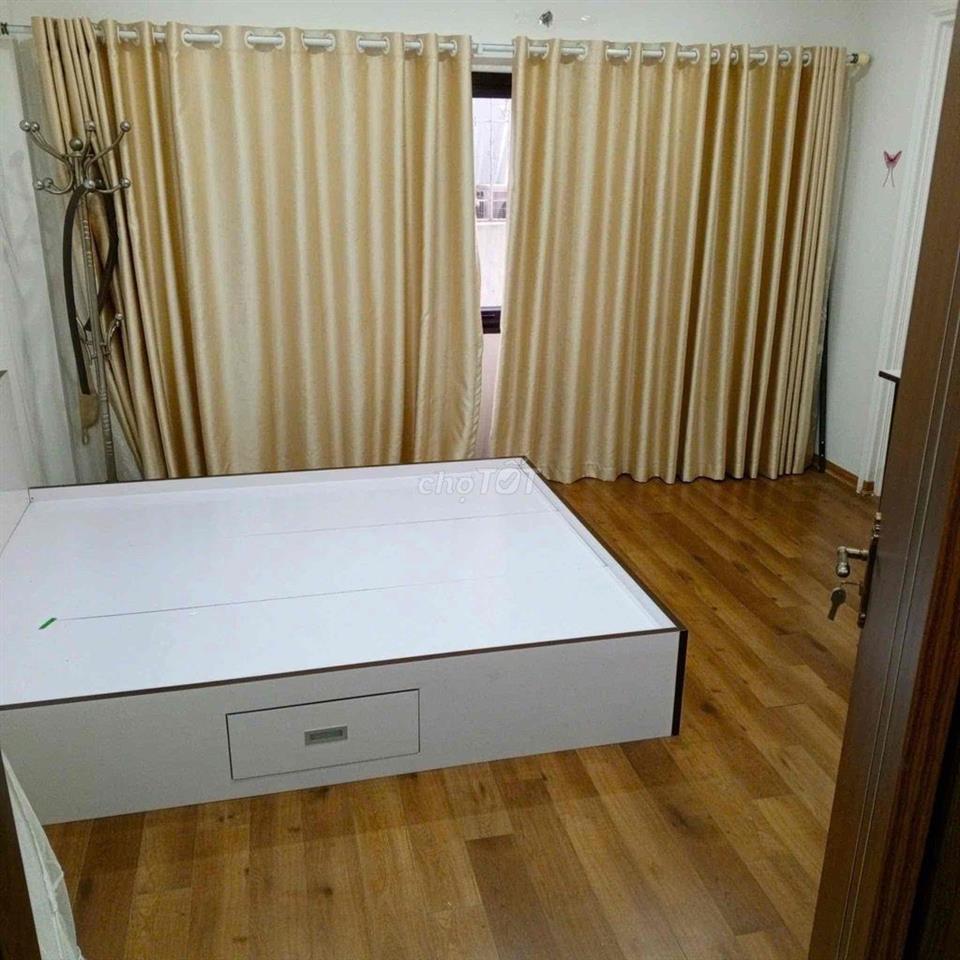 Cho thuê nhà Nguyên Căn Tư Đình, Bát Khối, gần cầu Trần Hưng Đạo