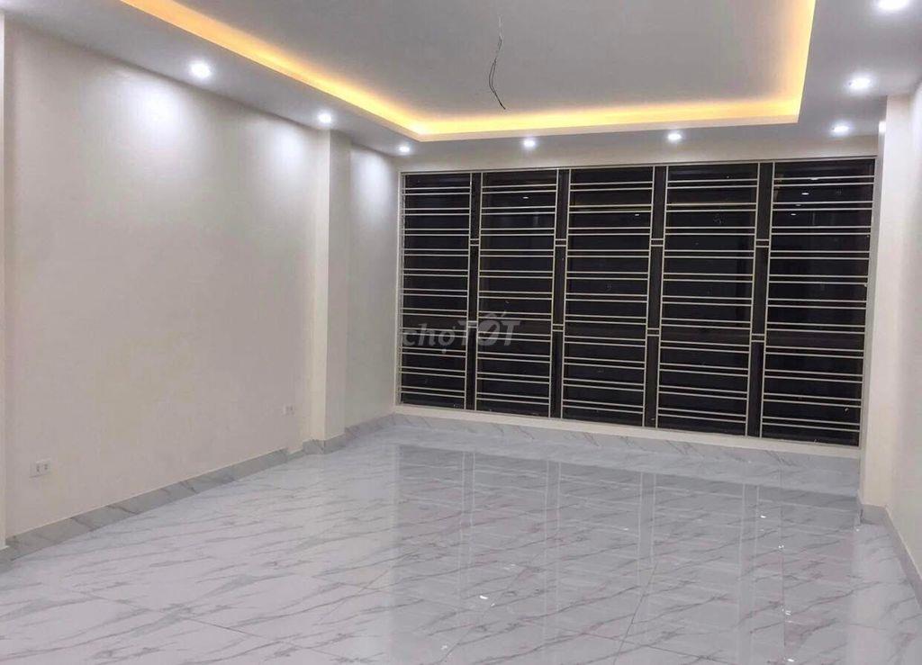HOT, cho thuê văn phòng mạn Vạn Phúc 4tr5
