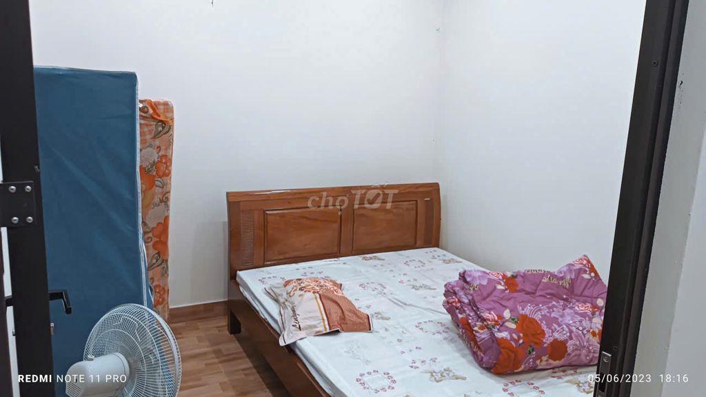 Cho thuê nhà ở GĐ, Ô tô đậu trong sân