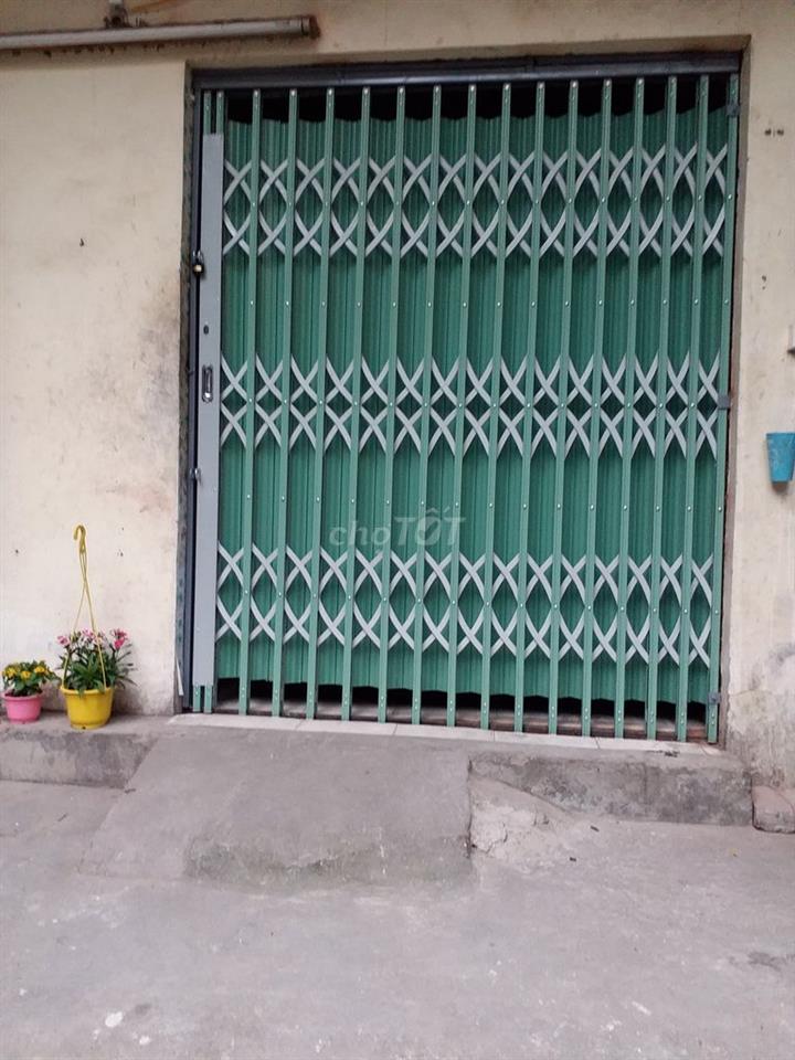 Cho thuê phòng tầng 1, diện tích 20m², giá tiền 2,5 triệu/tháng