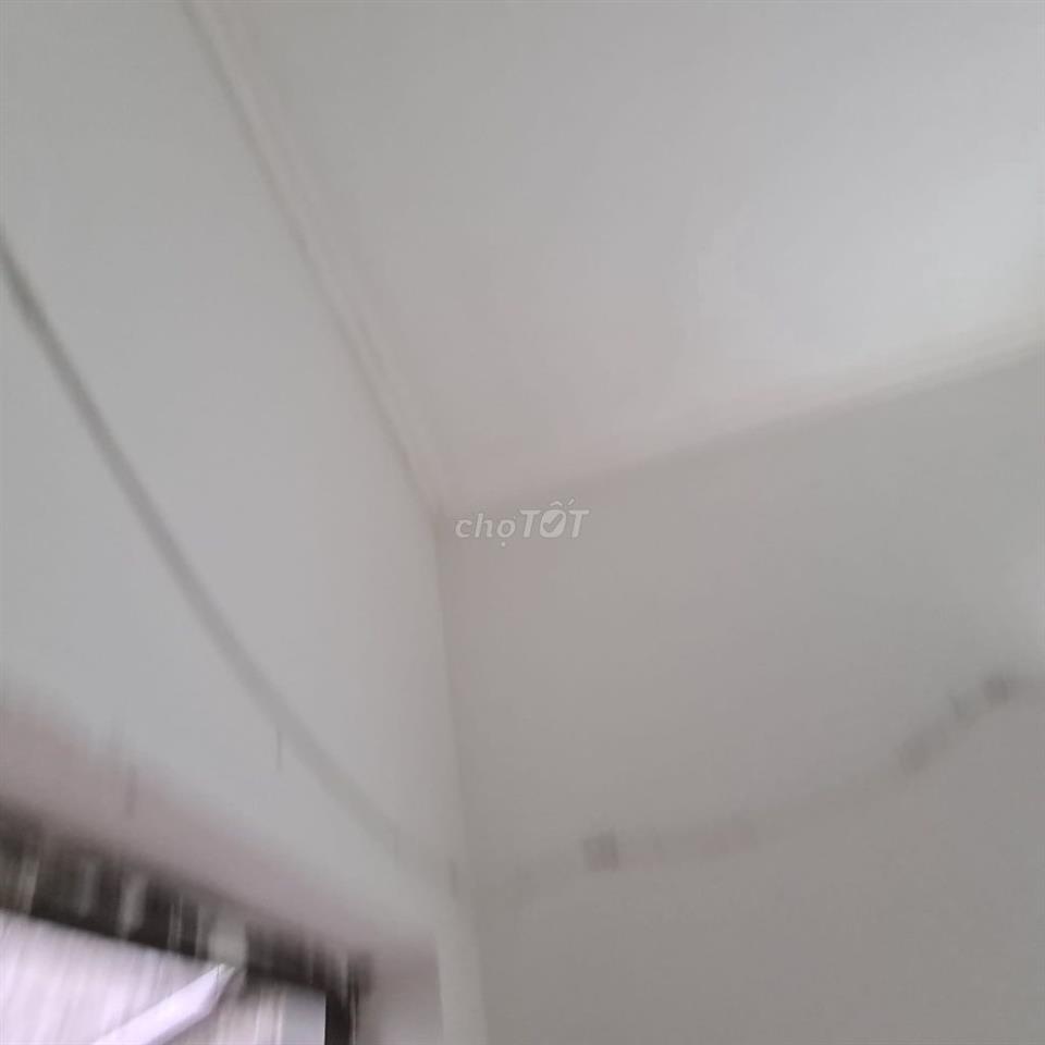 Cho thuê phòng tầng 1, diện tích 20m², giá tiền 2,5 triệu/tháng