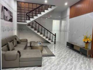 Chủ Cần Bán Gấp Nhà 2 Tầng, Có Thể Vào Ở Ngay
